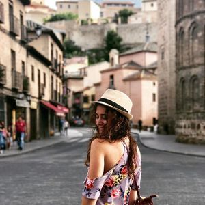 Meet your Posher, Priscila